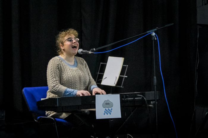 Anastasija singing Anastasija singing