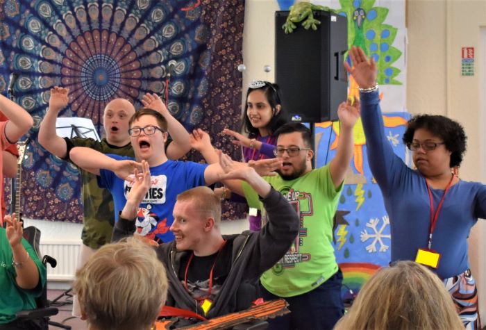 PFL students deliver a hand-signing performance